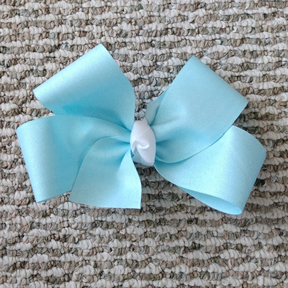 Girl's Lt. Blue Cheer Bow